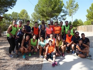 Todos los trabajadores de Decathlon Finestrat antes de comenzar su actividad