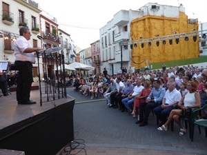 La plaça Major se llenó con más de 600 personas para disfrutar de este concierto