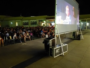 La plaza del Sol acoge esta proyección a las 22 horas