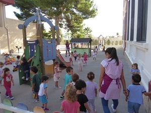 En el Bressol se escolarizan los niños y niñas de 0 a 3 años