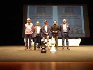 Josep Miquel Moyá, Director General de Deporte, Francisco Cuevas, pte. Federación de Ajedrez de la Comunidad Valenciana, Salvador Fabregat, pte. CONFEDECOM y Bernabé Cano, alcalde de La Nucía