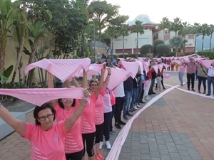 Con esta actividad La Nucia conmemoró el Día Internacional Contra el Cáncer de Mama