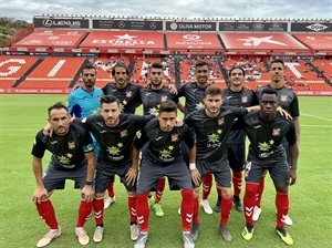 Alineación del CF La Nucia frenta al Nástic