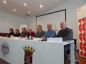 Vicent Martinez, director de la Seu Universitària de La Nucia, durante su intervención