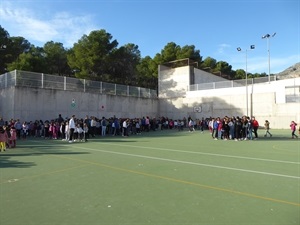 Este simulacro anual forma parte del Plan de Emergencia y de la Junta de Autoprotección escolar del centro educativo