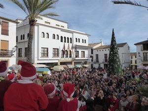 La Feria Solidaria se llenó durante dos días con miles de personas