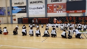 El Festival de Navidad de La Muixara ha contado con 9 bailes