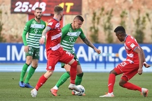 El partido se disputó ayer por la tarde en el Estadi Olímpic Camilo Cano