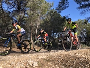 Githa Michiels y Bec McConell lideran la clasficación femenina