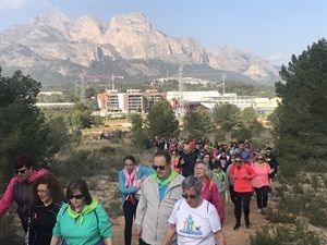 Los senderistas disfrtuaron de una jornada primaveral