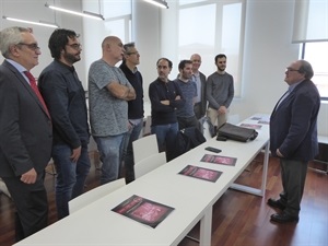 Algunos de los catedráticos e investigadores junto a Vicent Martines, dtor. Seu Universitária de La Nucía y Pedro Lloret, concejal de Seu Universitària de La Nucía