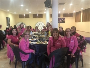 El Salón Social El Cirer acogió esta comida para conmemorar el "Día Internacional de la Mujer"