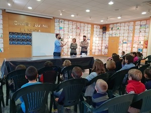 Taller de Magia en el Centre Juvenil de La Nucía