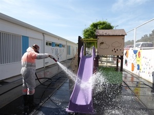 Patio y zona infantil del Colegio Muixara de La Nucía