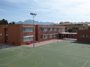 El Gabinete Psicopedagógico Municipal cuenta con una psicóloga que está realizando labores socio-educativas en el ámbito municipal