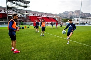 Entrenamiento del Levante UD esta semana en el Estadi Olímpic de La Nucía