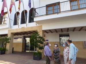 Francesc Sempere, dtor. Auditori y Pedro Lloret, concejal de Cultura, junto a María Antonia Cano y Tonina Ivorra antes de la grabación del programa