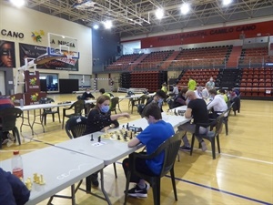 La campeona femenina del torneo, Veronika Lezhepekova (Club Ajedrez Alfaz del Pi), durante una de las partidas