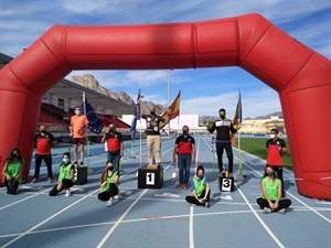 El pódium absoluto masculino formado por José Miguel Pericás Caudeli, Víctor Manuel Pérez Sánchez y Rubén Cristóbal Escobar