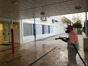 Accesos a los edificios del Colegio Muixara