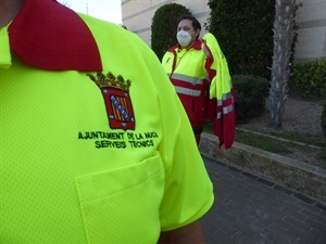 Estos nuevos uniformes de los servicios técnicos han supuesto una inversión de 5.000 euros