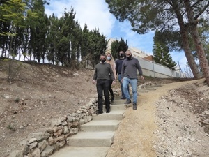 José Ballester, Jefe Serv. Técnicos, los  concejales Jessica Gommans y Pepe Cano, junto a  Bernabé Cano, alcalde de La Nucía visitando los nuevos accesos