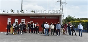 Finalización del curso el pasado sábado con Vicente Martí Santamaría, presidente FPCV, Pablo Sánchez, monitor de la Escuela de Skate Park de La Nucía y Sergio Villalba, concejal de Deportes.