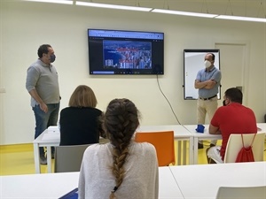 Apertura de la jornada formativa con la presencia de Toni Buades, coordinador del Lab_Nucia